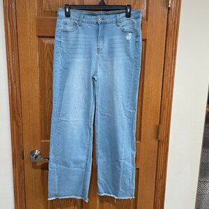 AMAZON JEANS Women’s XL Light Blue Denim Wide Leg Hi-Rise Distressed Jeans EUC